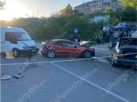 Շղթայական ավտովթար Վանաձորում. կա 11 վիրավոր