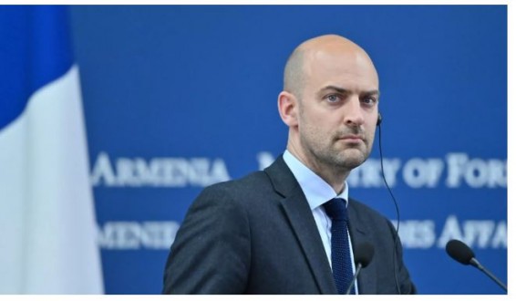 Париж взял на себя 