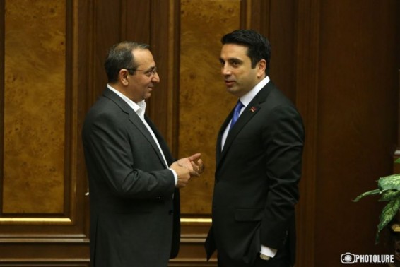 Ալեն Սիմոնյանի հակապետական ու հակահայկական հայտարարությունները թույլ չեն տալիս, որ իր հետ գործուղման մեկնենք. Արծվիկ Մինասյան