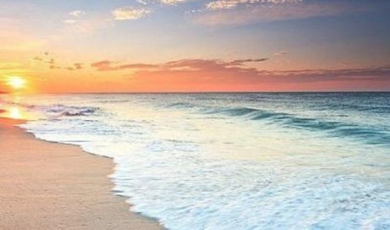 Նյու Յորքի լողափում ջուրը ցեմենտով պատված ոտքերով տղամարդու դի է ափ նետել