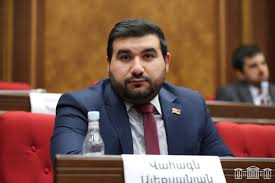 Փաշինյանը «հետ չի կանգնել» Էջմիածնում հոգևոր մեծ հավաք կազմակերպելու մտքից