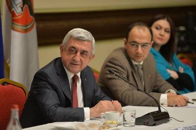 «Հրապարակ». Ինչ են քննարկել երրորդ նախագահի թիմակիցները