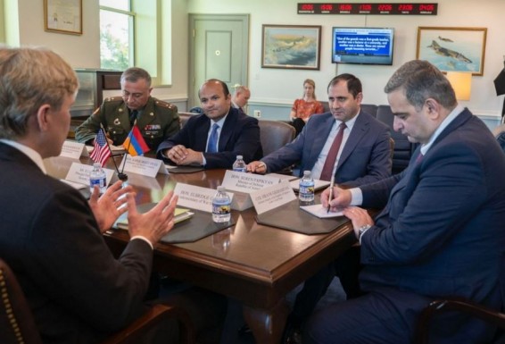 Армения и США подтвердили готовность к углублению партнерства в оборонной сфере