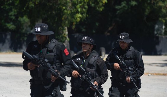 В Бразилии проходят бои полиции и наркомафии с дронами