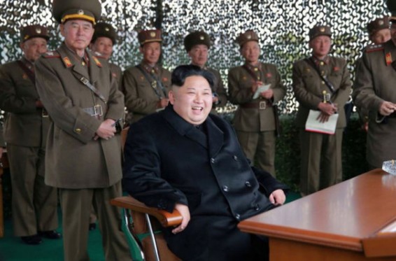 Կիմ Չեն Ընը ղեկավարել է կանանց հրետանային հաշվարկների ուսումնական վարժանքները