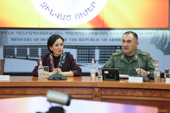Ժաննա Անդրեասյանը ՊՆ վարչական համալիրում մասնակցել է ԶՈՒ ղեկավար կազմի օպերատիվ հավաքին