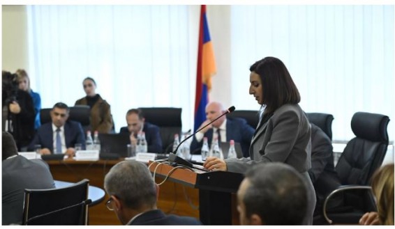 Регулятор лишил 