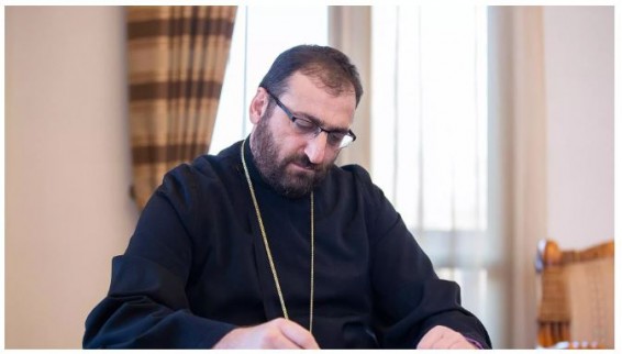 Владыку Хачатряна вызвали в СК как свидетеля по ряду 