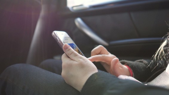 ԵԽ-ն կոչ է անում արգելել մինչև 16 տարեկանների մուտքը սոցցանցեր. Բանաձևն ընդունվել է