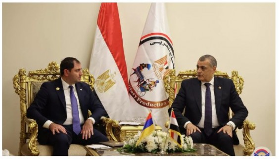 Глава Минобороны Армении обсудил с министром военпрома Египта вопросы сотрудничества