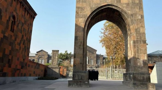 СНБ пригрозило задержаниями священников в случае проведения Архиерейского собора - СМИ