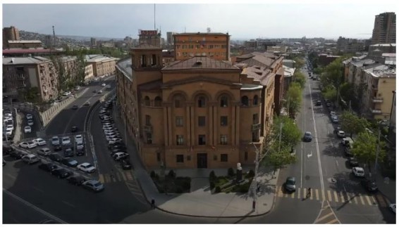 Митинг и молитва в Эчмиадзине: полиция Армении предостерегла от провокаций