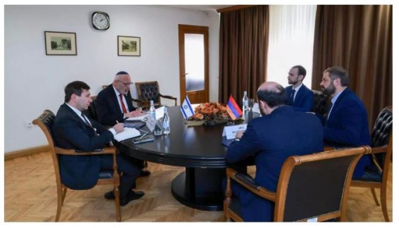 Министр экономики Армении обсудил с послом Израиля вопрос управления водными ресурсами