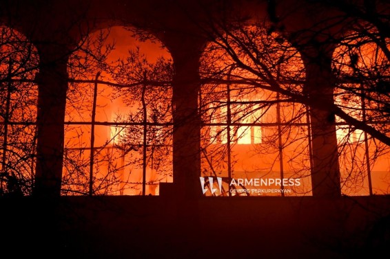 «Կանազ»–ի շենքի ճակատային հատվածը հրդեհի հետևանքով չի տուժել․ վնասվել է տանիքն ու ներքին հարդարանքը․ քաղաքապետի խոսնակ