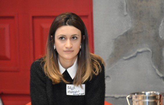 «Կապույտ անձնագրերը» ուժի մեջ են լինելու մինչև դրանց վավերականության ժամկետի ավարտը. Նելլի Դավթյան