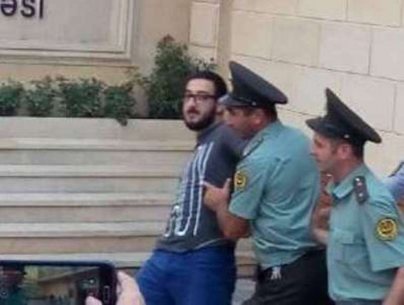 Բաքվում շարունակվում է Ալիեւի հուշարձանի վրա գրաֆիտիի մասին գործով դատական խեղկատակությունը