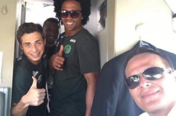 Համացանցում տարածվել է Կոլումբիայում վթարված օդանավով թռչող ֆուտբոլիստների վերջին սելֆին