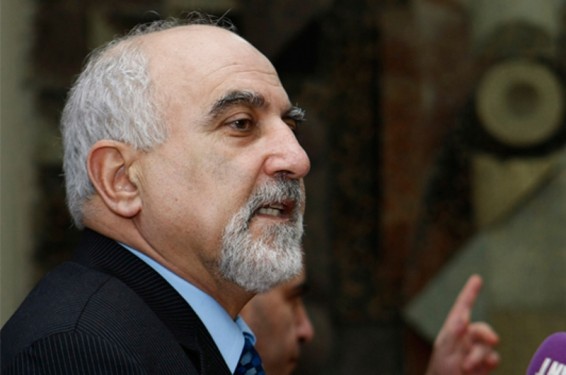 Պարույր Հայրիկյանն այս օրերին հաջողացրել էր լինել ԱՄՆ-ում