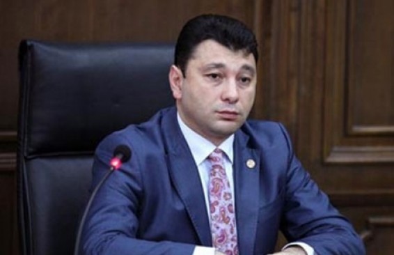 Սահմանադրությունը որևէ մեկին չի արգելում զբաղվել քաղաքականությամբ