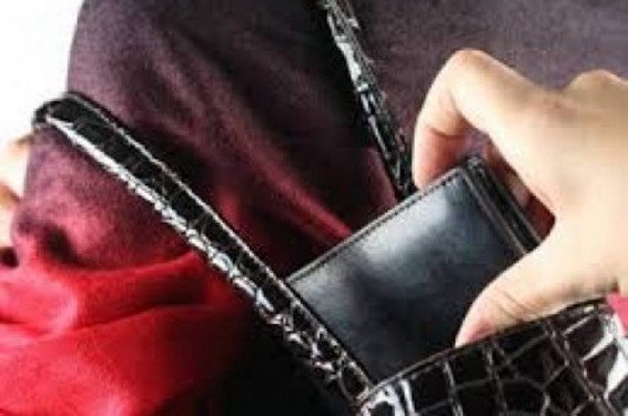 Երթուղայինում կատարված գողությունը բացահայտվեց