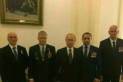 В Кремле прокомментировали фото Путина с воевавшим в Донбассе Вагнером