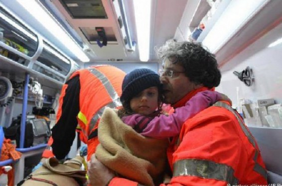 Ձնահոսքի տակ հայտնված իտալական հյուրանոցի փլատակների տակից ևս 4 մարդու են դուրս բերել