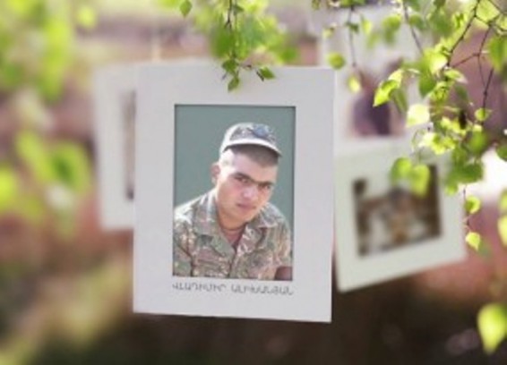 Ապրիլյան պատերազմում հաղթանակած 321-րդ տանկի անմահ հերոս Վլադիմիր Ալիխանյանի ծննդյան օրն է