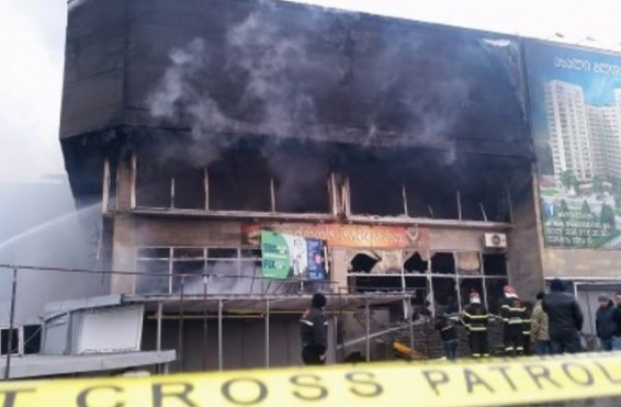 Թբիլիսիում հրդեհից տուժած «Մանկական աշխարհի» շենքը կապամոնտաժվի