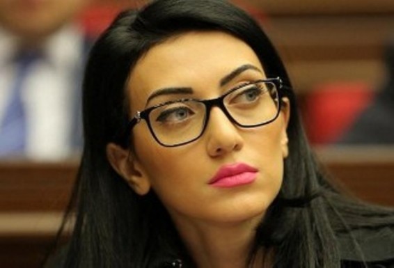 Արդարադատության նախարարը կասեցրել է նոտարի գործունեությունը