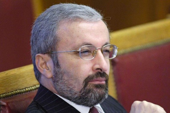 Экс-спикер парламента Армении Торосян возвращается в РПА преподавателем