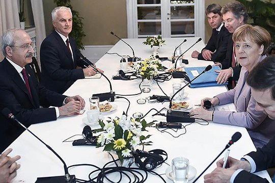 Մերկելն Անկարայում հանդիպել է թուրքական ընդդիմության հետ