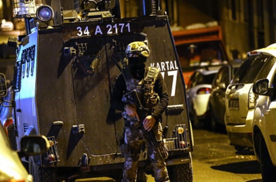 Ստամբուլում հատուկջոկատայինները գործողություն են իրականացրել քուրդ զինյալների դեմ՝ խուզարկելով նրանց տները