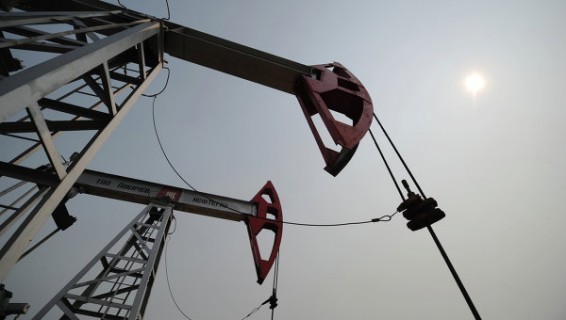 Нефть дорожает на фоне сокращения числа буровых установок в США