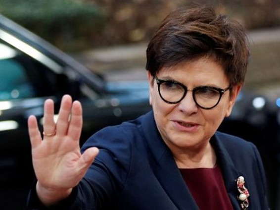 Լեհաստանի վարչապետը տուժել է Կրակովի ոչ հեռու տեղի ունեցած վթարի հետեւանքով