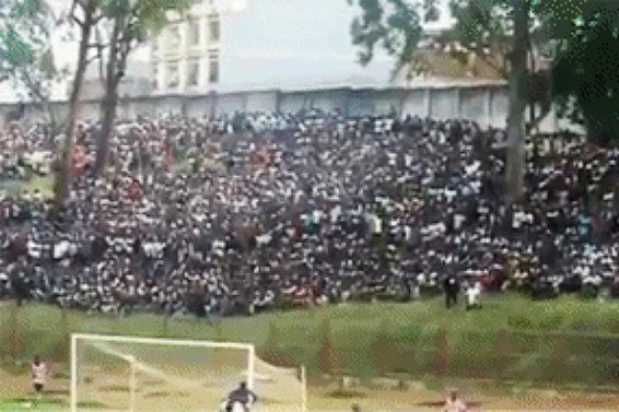 Անգոլայի ֆուտբոլային մարզադաշտում հրմշտոցի զոհն է դարձել 17 մարդ