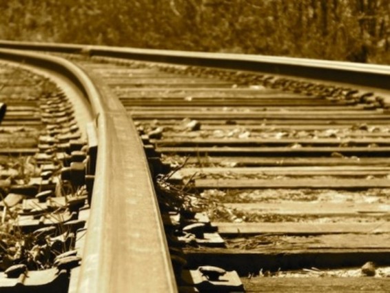 Գյումրի-Երեւան գնացքի ուղեւորները ստիպված վերադարձել են Գյումրի. էլեկտրաքարշը դուրս է եկել ռելսերից