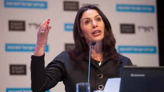 Իսրայելի սպորտի ու մշակույթի նախարարը Թուրքիա կատարած այցի ժամանակ փորձել է փղերը փոխանակել հին ցուցանակի հետ