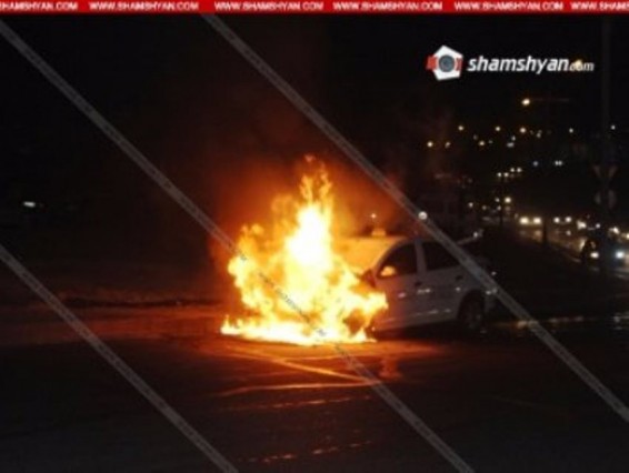 Խոշոր վթար Ծովագյուղում. Երկու մեքենաներ ամբողջությամբ այրվել են