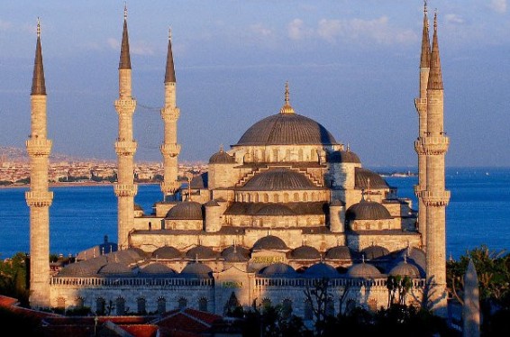 Գանձագողերի ձեռքը հասել է անգամ Ստամբուլի ամենահայտնի մզկիթին. Կ.Պոլսի այցեքարտը համարվող մզկիթի տակ 6 մ թունել են փորել