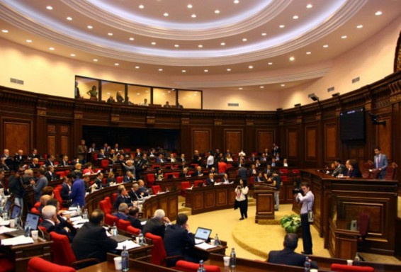ԱԺ-ն առաջին ընթերցմամբ ընդունեց ՃՈ տուգանքները ժամանակին չվճարելու տույժերը վերացնելու նախագիծը