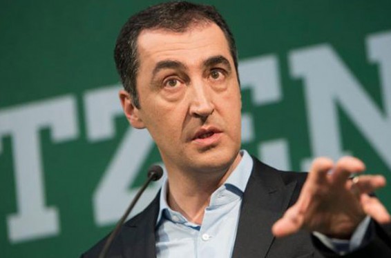 Ես էլ գամ Թաքսիմի մեջտեղը ելույթ ունենամ. Բունդեսթագում Հայոց ցեղասպանության ճանաչմանը կողմ արտահայտված պատգամավորը՝ Թուրքիայի իշխանություններին