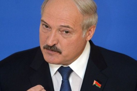 Лукашенко отложил взимание 