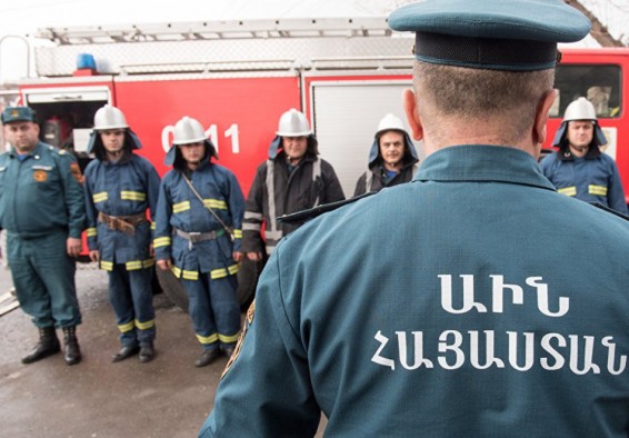 Փրկարարները բացել են փակ դուռը