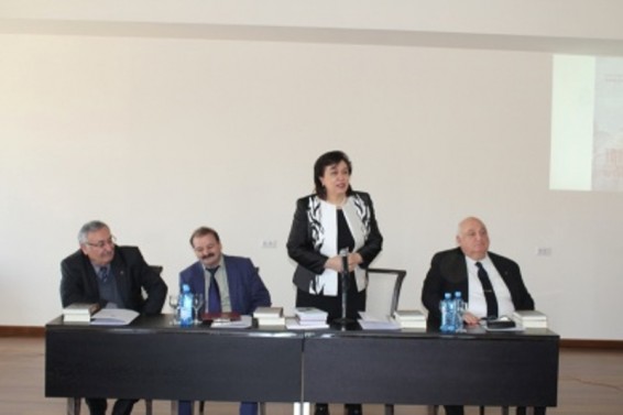 Տեղի է ունեցել Էդիկ և Տաթևիկ Մինասյանների «Հայ կանայք 19-րդ դարավերջի և 20-րդ դարասկզբի հերոսամարտի տարիներին» և «Հայ հերոսուհի կանայք» գրքերի շնորհանդեսը