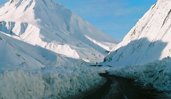 Ձնահոսքի վտանգի պատճառով Ստեփանծմինդա-Լարս ավտոճանապարհը փակ է