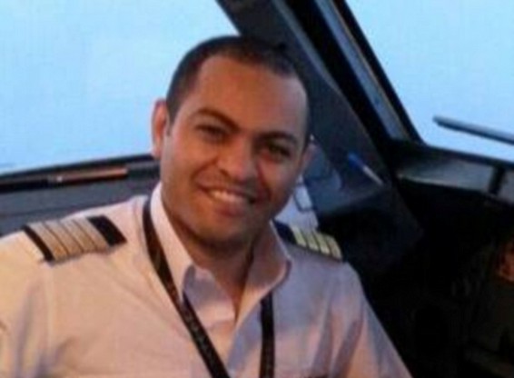 Photo. EgyptAir-ի ինքնաթիռի օդաչուն պաշտոնի բարձրացում էր ստացել աղետից 4 օր առաջ. The Daily Mail