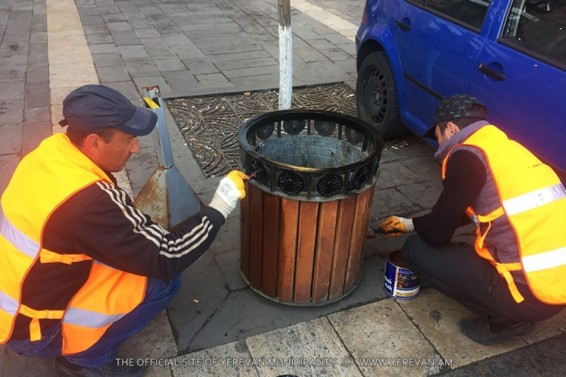 Թարմացվում և նորոգվում են նստարաններն ու աղբամանները