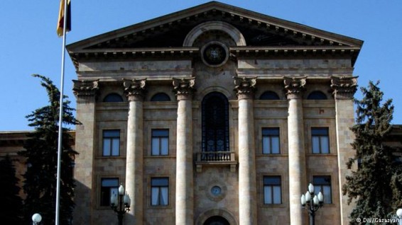 ЦИК Армении отверг упреки в отказе пригласить на выборы международных наблюдателей