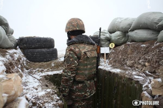 Минобороны НКР: ВС Азербайджана произвели в направлении армянских позиций свыше 330 выстрелов