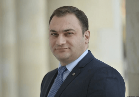 ՀՀ նախագահի խոսնակը պարզաբանել է Սերժ Սարգսյանի կողմից մի քանի անձանց ներում շնորհելու լուրը